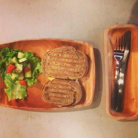 Unito Saigon Cafe